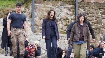 Это море переполнится - кадры из сериала