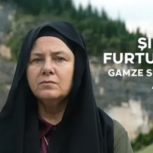 Актер Гамзе Сунер Айтай в роли Сирин Фуртуна